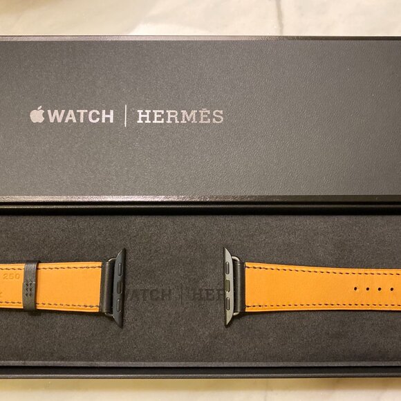 Apple Watch Hermes Series 5 40mm Black with Noir Leather Band - Picture 5 of 8